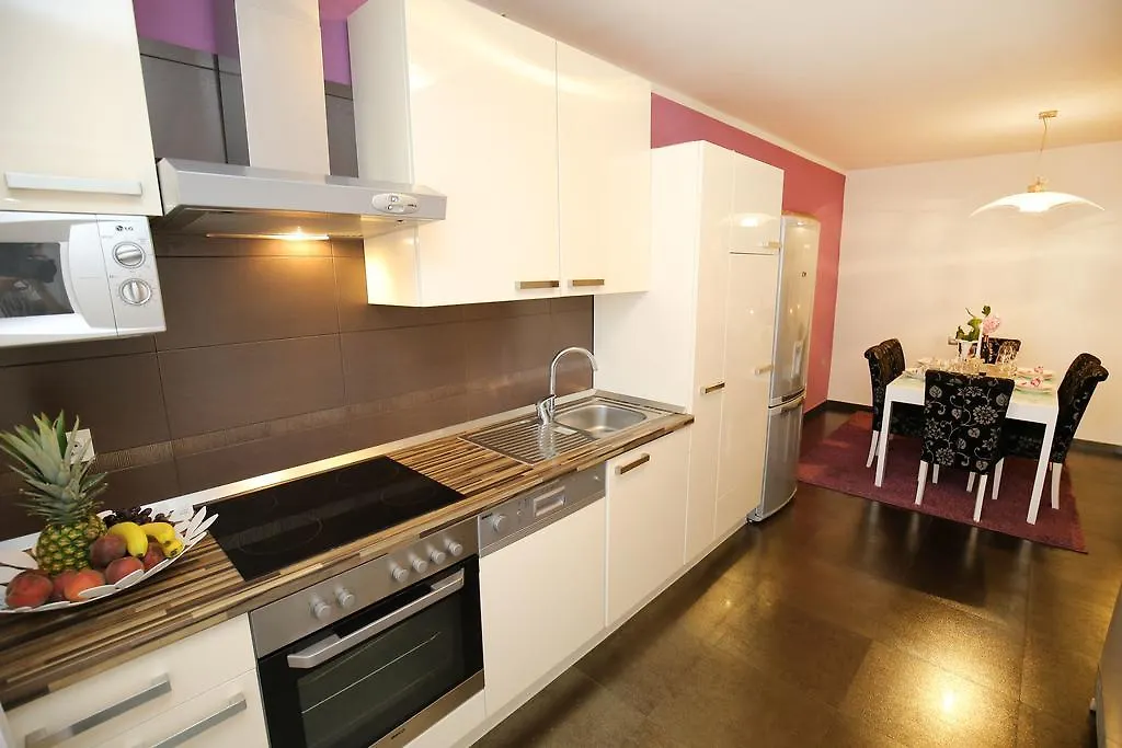 Apartment Julija Zadar 0*,  Croatia